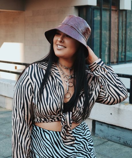 Holly Marston star best photos