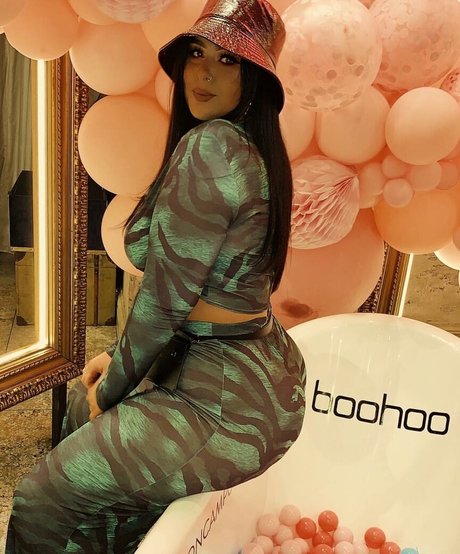 sucking cock onlyfans beautiful nude gallery