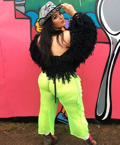 Holly Marston model best archive