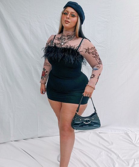 Holly Marston pornstar sexy gallery