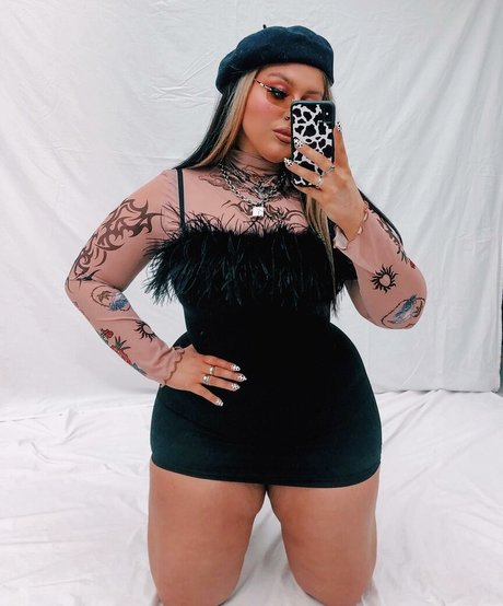 Holly Marston nudes actress galleries