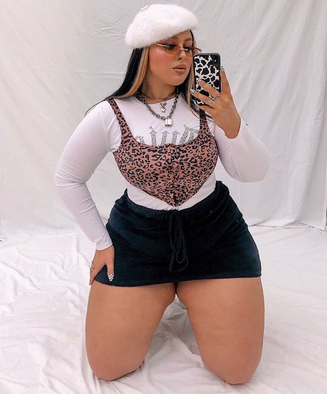 Holly Marston star best images