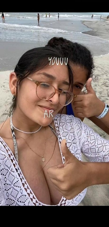 Itzel Lozano beautiful model photo