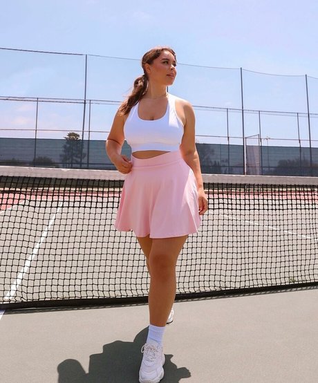 Venezia Cruz sexy model img