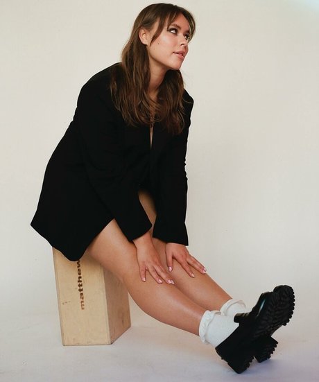 Venezia Cruz top model galleries