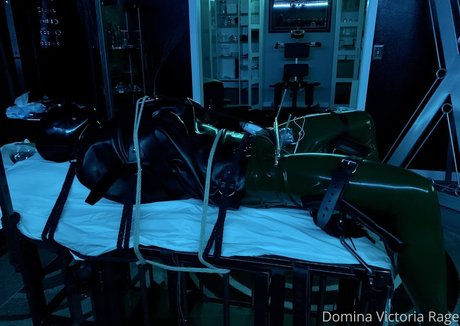 victoriarage model hot photo