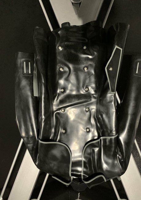 victoriarage star adult photo