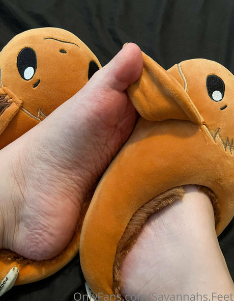 savannahs feet adult actress photo