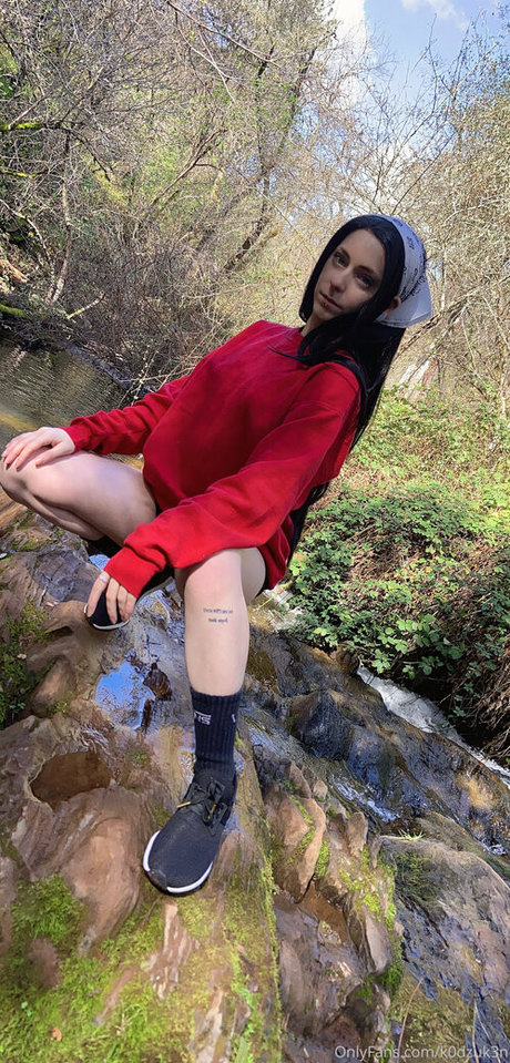 minibunzzz sexy actress image