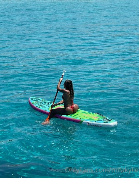 milakylie xxx model img