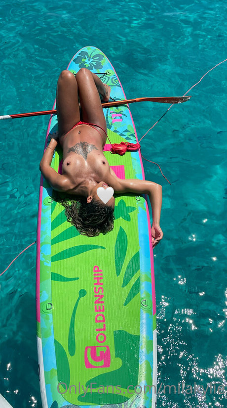 milakylie exclusive model galleries