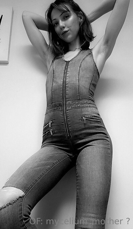 mycelium mother exclusive pornstar photos