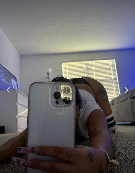 Valentina Paola beautiful model photos