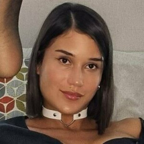 Iamsativaaxo high quality model pic