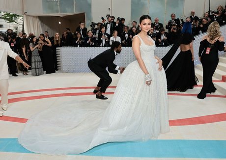 Alia Bhatt pornstar hd photos