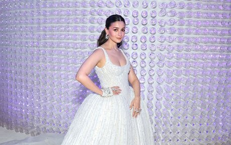 Alia Bhatt model best photo