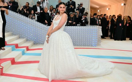 Alia Bhatt exclusive actress pictures