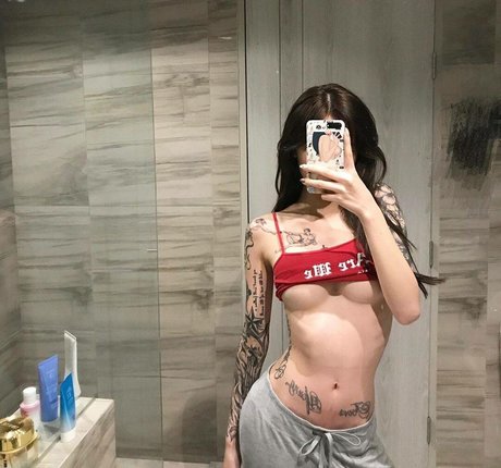 pregnant asian onlyfans porno image