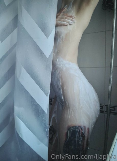 LouiseJulie model hd gallery