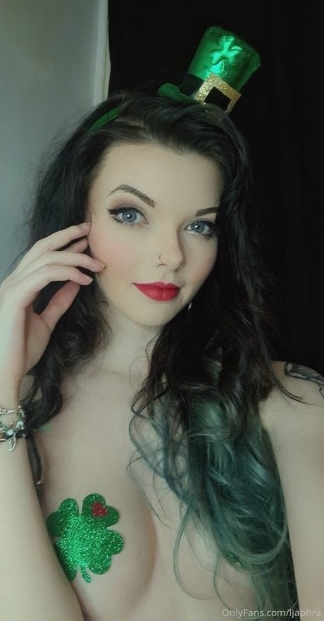 LouiseJulie star pornographic photos