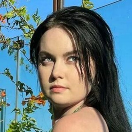 Sam Temple model hot archive