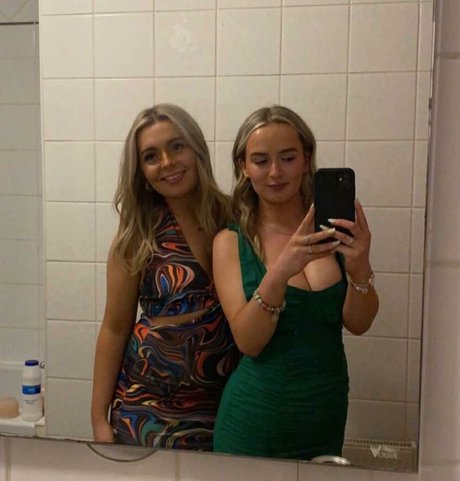 Aiobhin porn model galleries