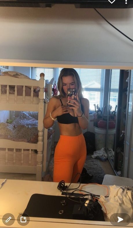 Aiobhin star erotic pics