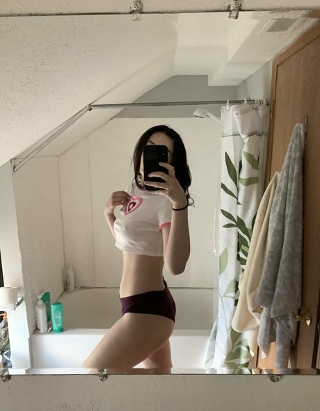 bbykatexxx star erotic image