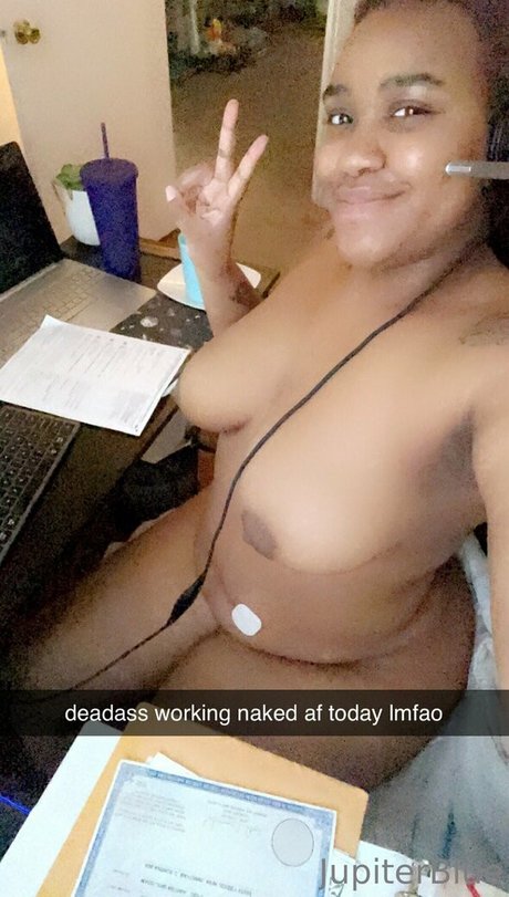 flat chested onlyfans naked pics