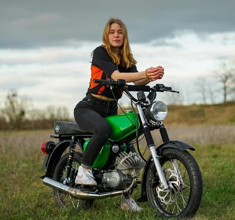 lxllx se art model pics