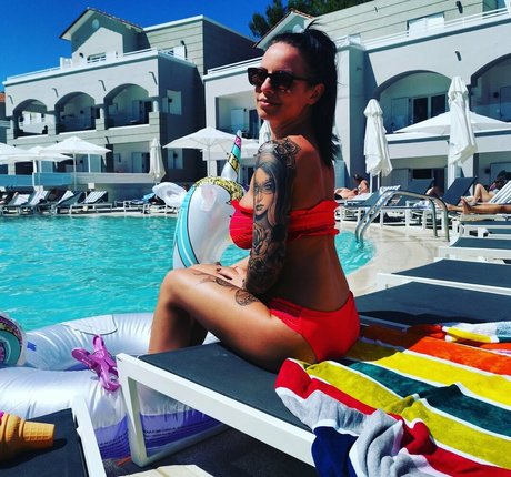 Sophia Leigh pornstar naked galleries