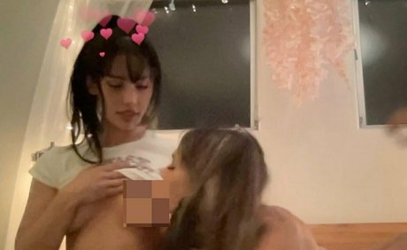 lindseygroll art model galleries