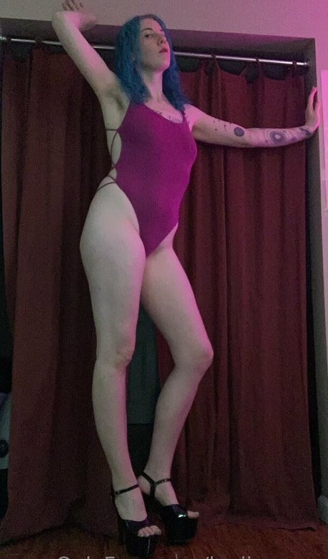 luxlivesxxx naked star pics