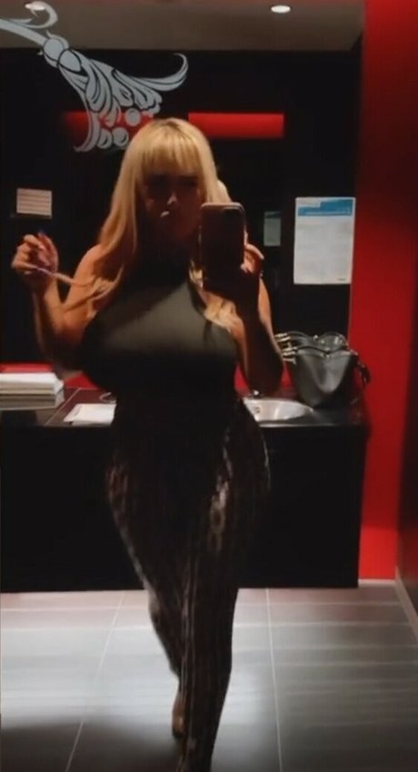 Francesca Alexandra porn model pics