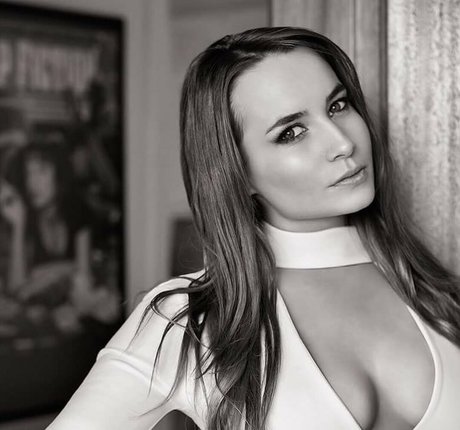 Katrina Maria sexy actress gallery