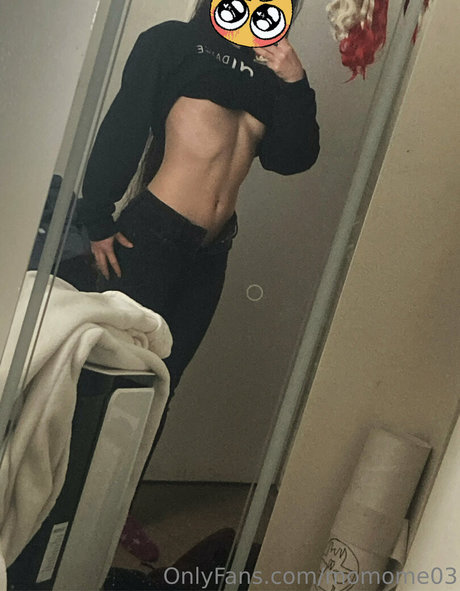 momome03 model naked photos