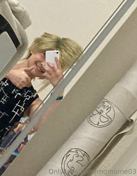 momome03 naked pornstar pics