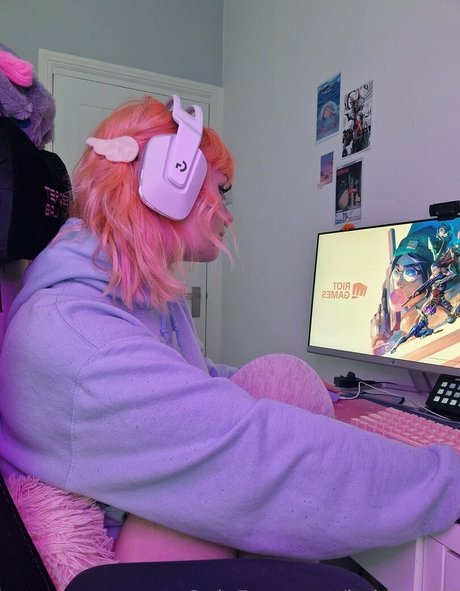 itskhloelol model hd images