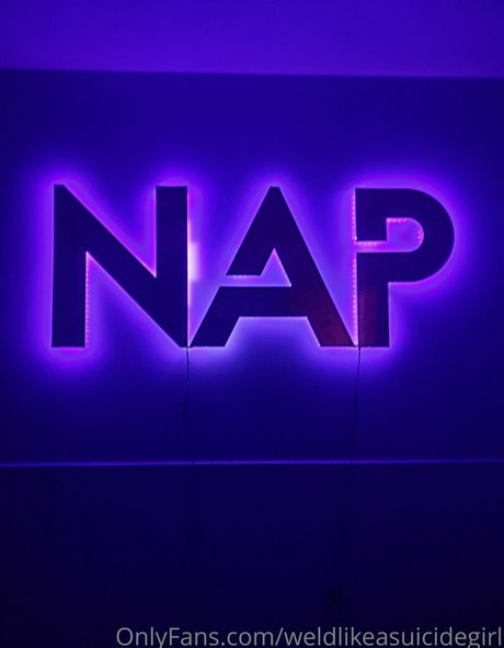 weldlikeababe art model archive