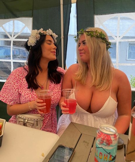 Anna K nude model image