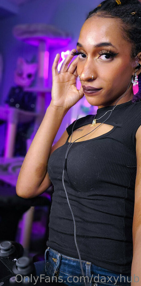 pregnant threesome onlyfans adult picture