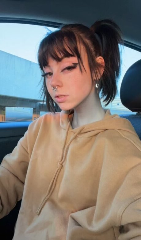 OkayGnomie pornographic star picture