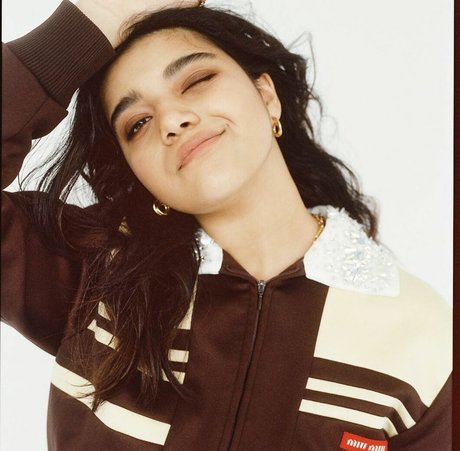 Iman Vellani pretty actress galleries