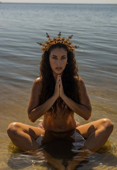 Ana Lucia Silva model hot picture