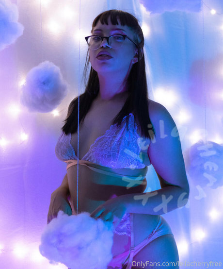 leilacherryfree xxx star images