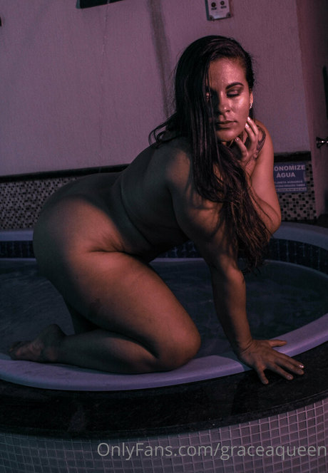 blowjob brunette onlyfans free sexy photos