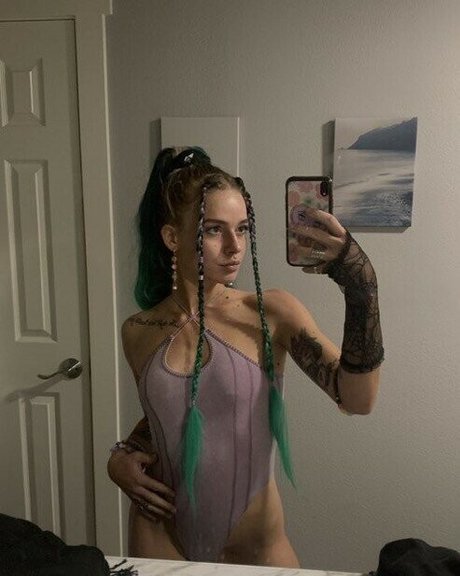 kambiiiii nice model image