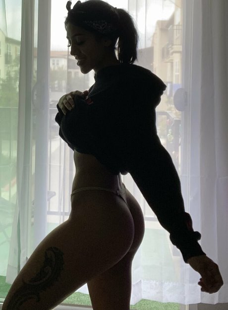 Shewolftribe perfect actress photo