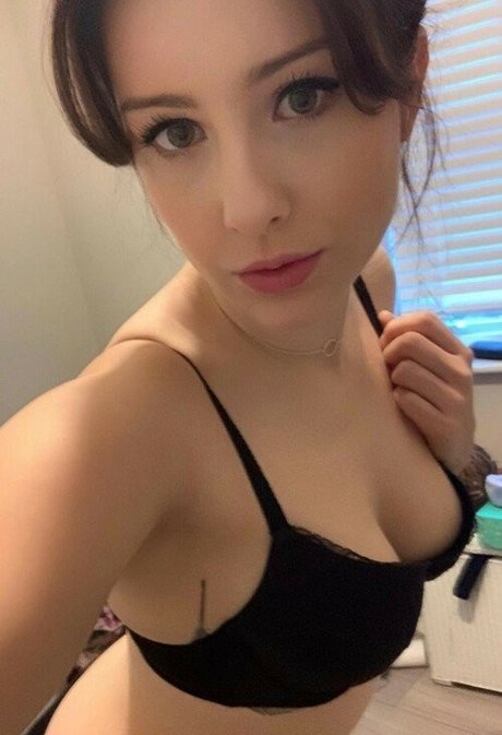 Erin Moore pornstar hd gallery