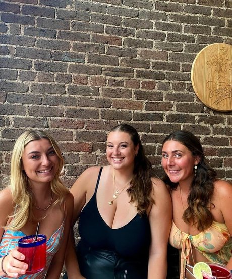 Erin Moore xxx model pic